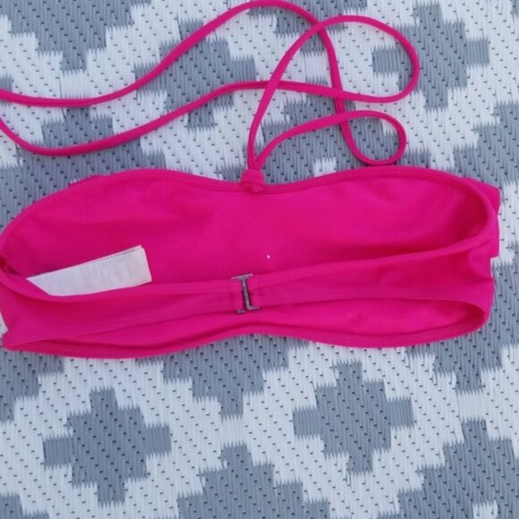 Hollister bikini top - Picture 2 of 4